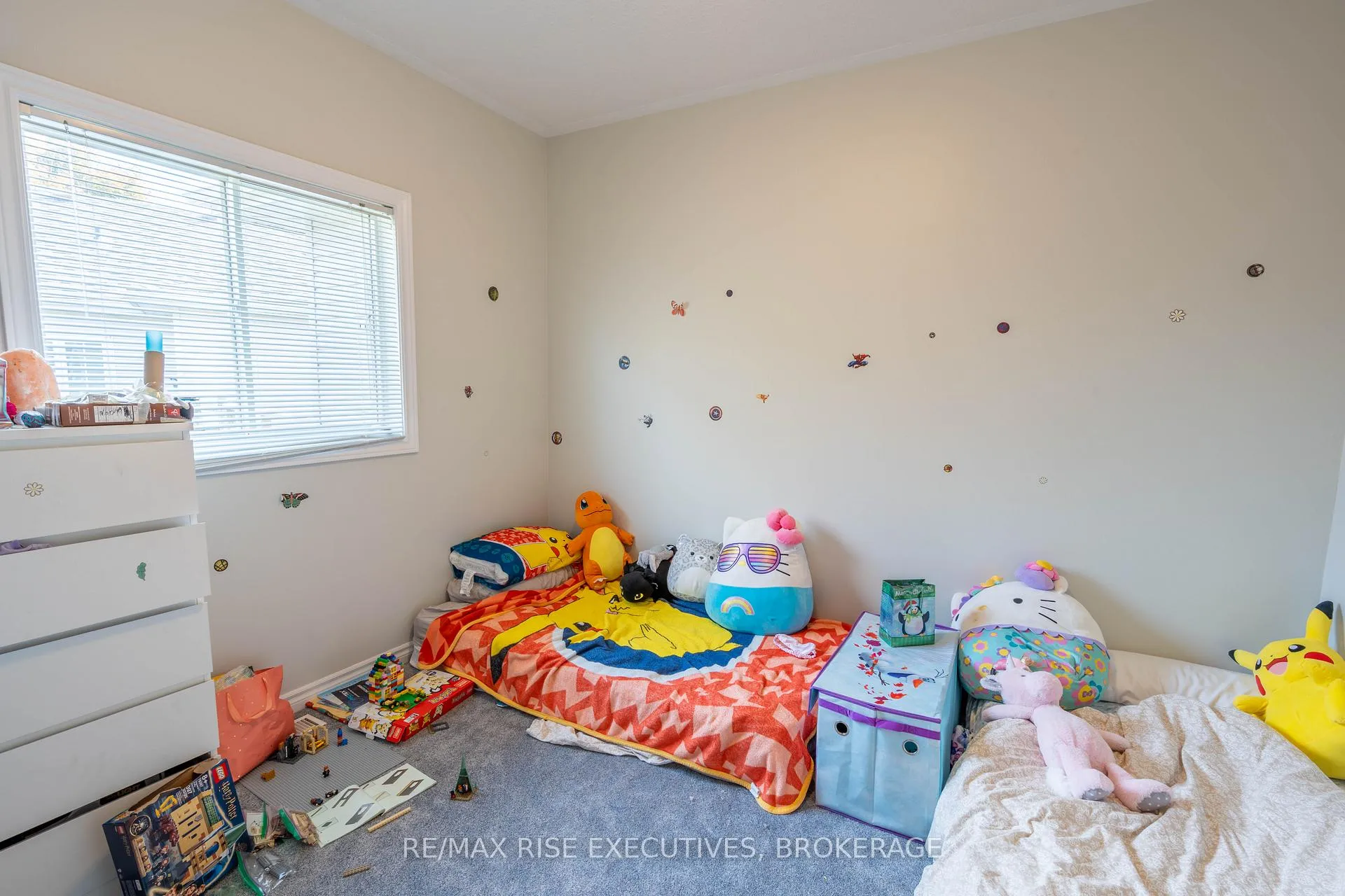 Photo 14 of 105 Aaron Place, Loyalist, Amherstview — HOMEH