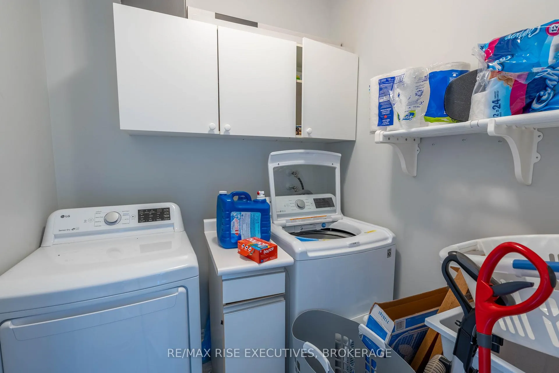 Photo 16 of 105 Aaron Place, Loyalist, Amherstview — HOMEH