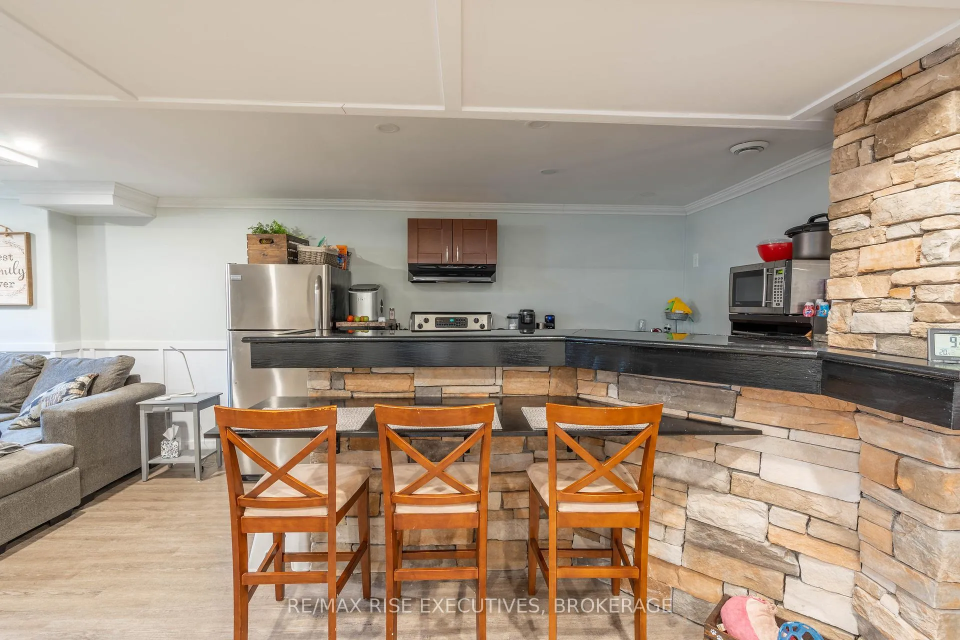 Photo 19 of 105 Aaron Place, Loyalist, Amherstview — HOMEH