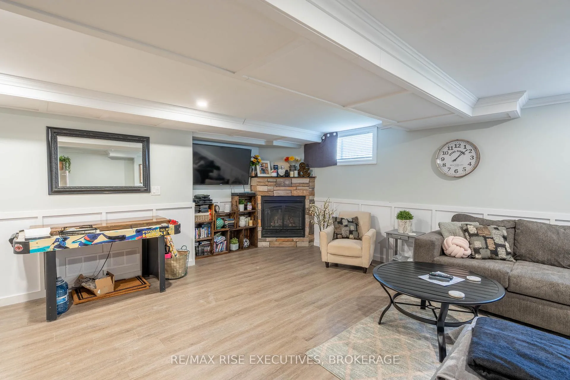 Photo 22 of 105 Aaron Place, Loyalist, Amherstview — HOMEH