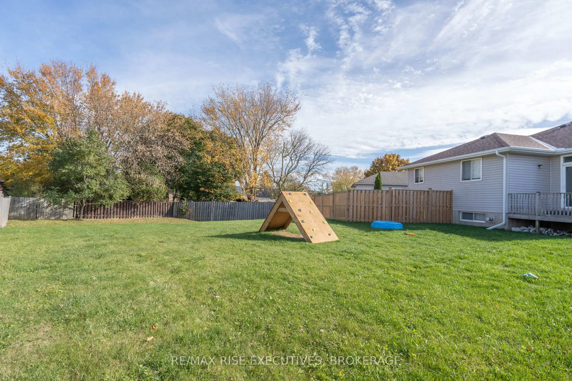 Photo 30 of 105 Aaron Place, Loyalist, Amherstview — HOMEH