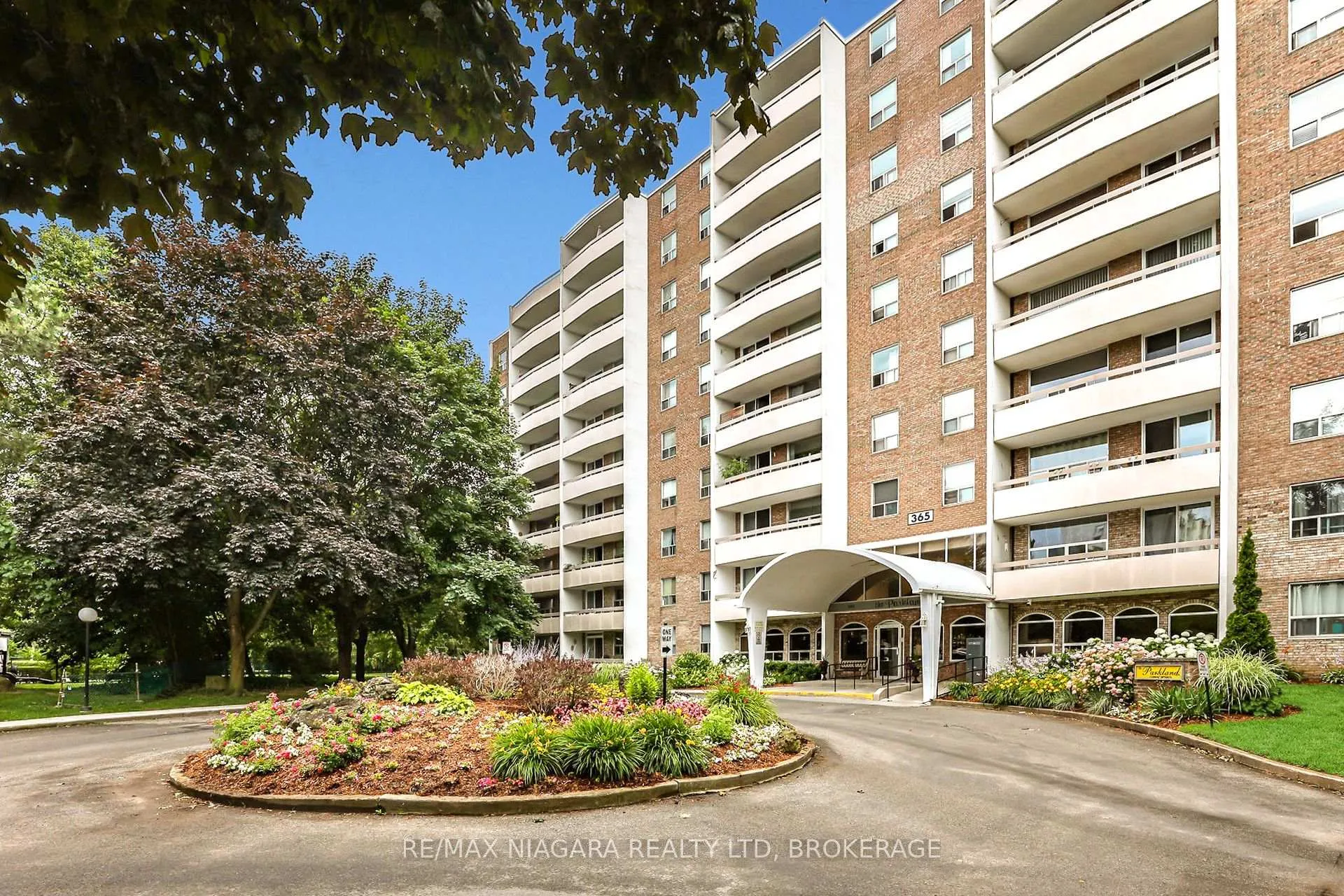 Photo 1 of Unit 1003, 365 Geneva Street, St. Catharines, Fairview — HOMEH