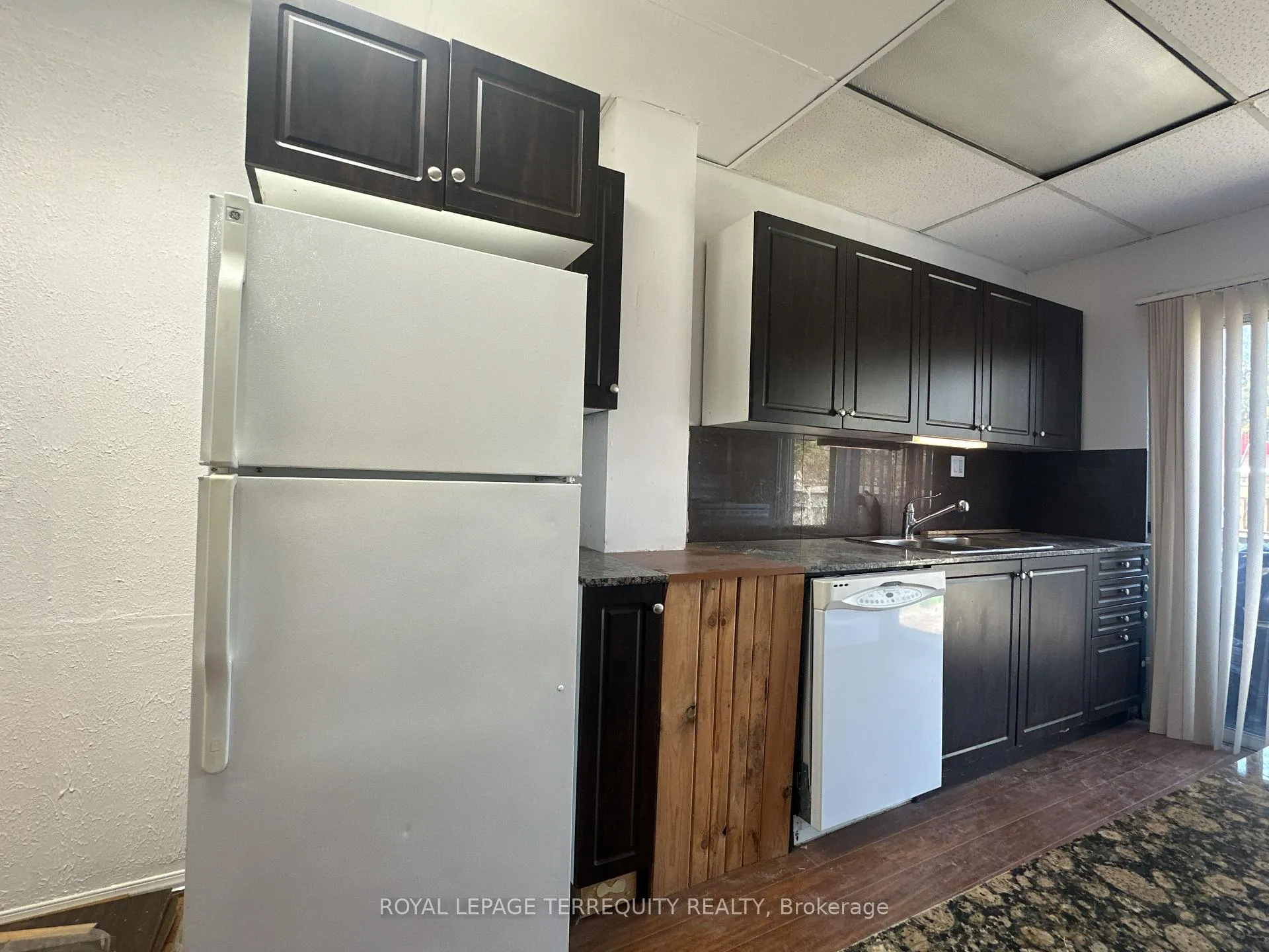 Photo 3 of 80 Eldon Avenue, Toronto, Crescent Town — HOMEH