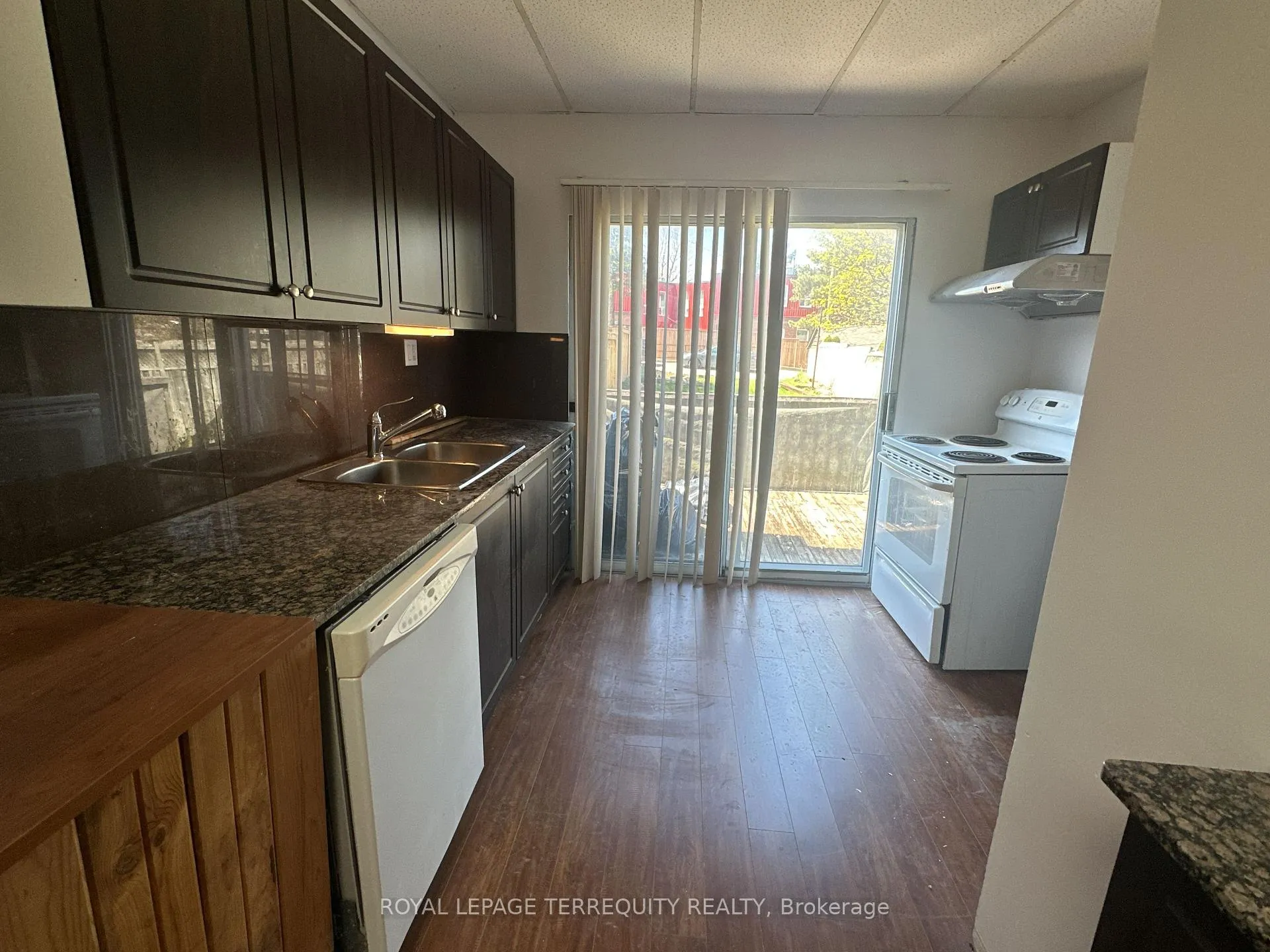 Photo 4 of 80 Eldon Avenue, Toronto, Crescent Town — HOMEH