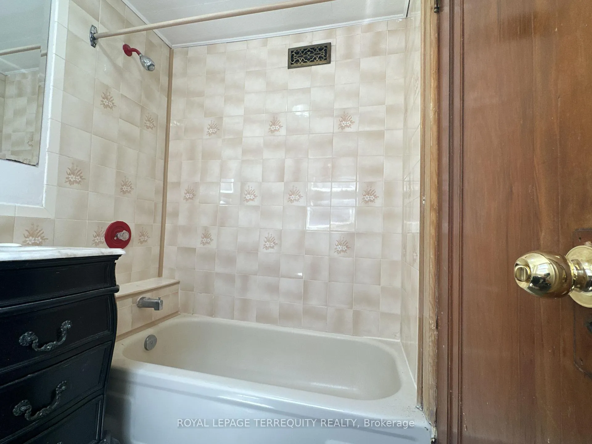 Photo 9 of 80 Eldon Avenue, Toronto, Crescent Town — HOMEH