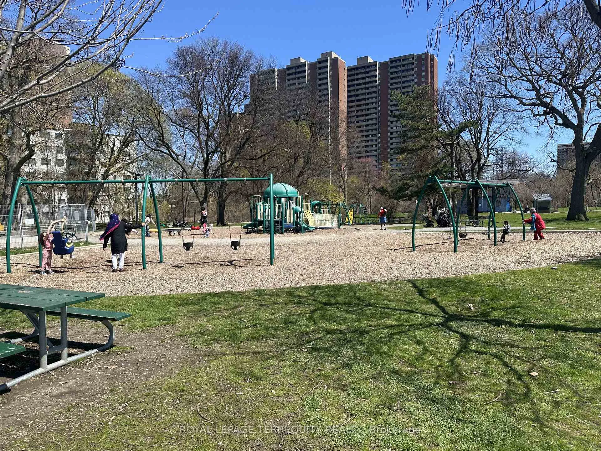Photo 14 of 80 Eldon Avenue, Toronto, Crescent Town — HOMEH