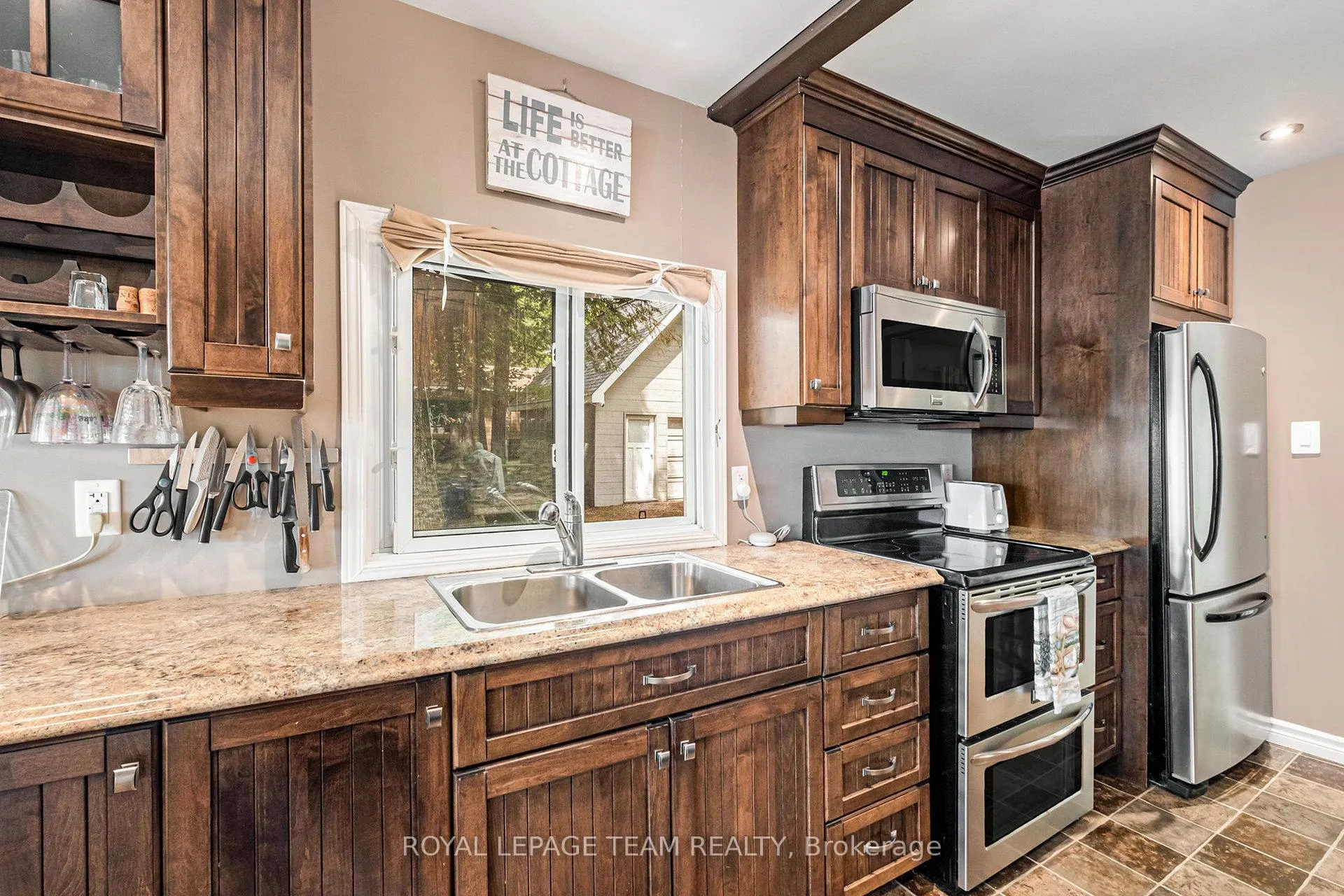 Photo 12 of 18 O9 Road, Rideau Lakes, Rideau Lakes (South Elmsley) Twp — HOMEH