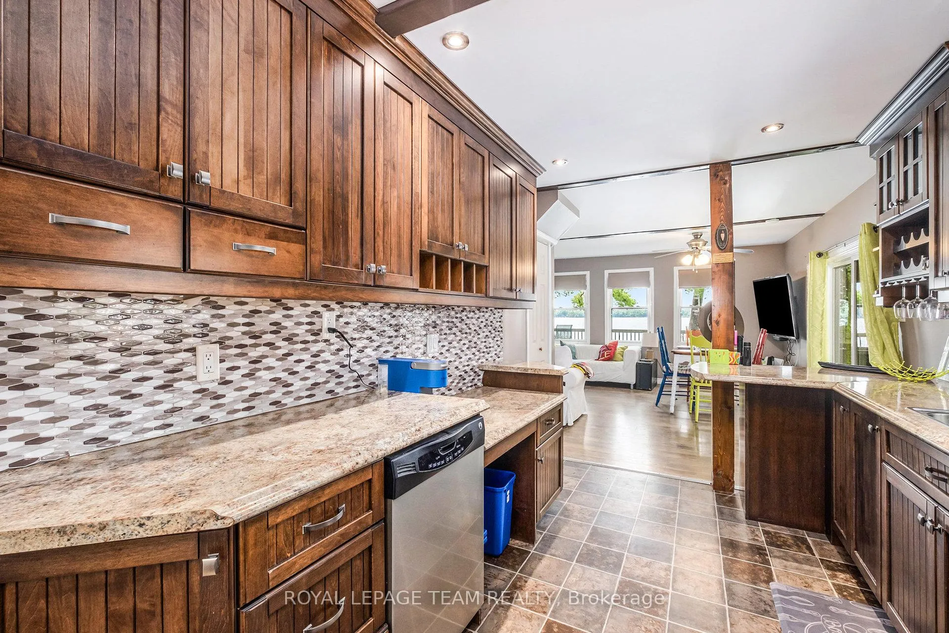 Photo 13 of 18 O9 Road, Rideau Lakes, Rideau Lakes (South Elmsley) Twp — HOMEH