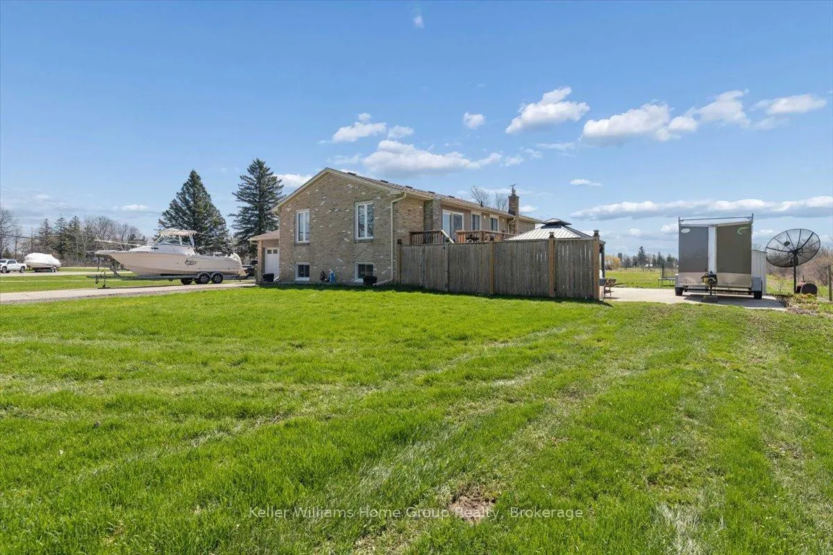 Photo 35 of 1211 Old 8 Highway, Hamilton, Rural Flamborough — HOMEH