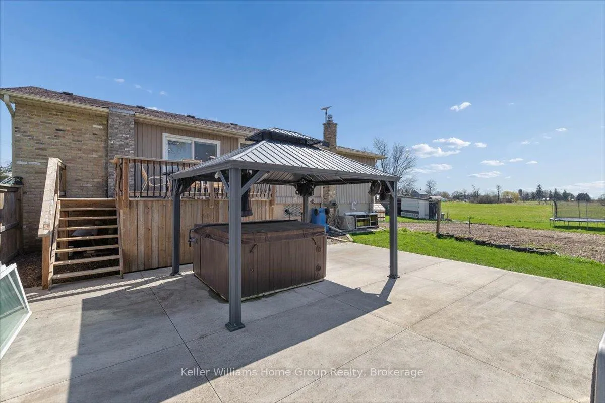 Photo 36 of 1211 Old 8 Highway, Hamilton, Rural Flamborough — HOMEH