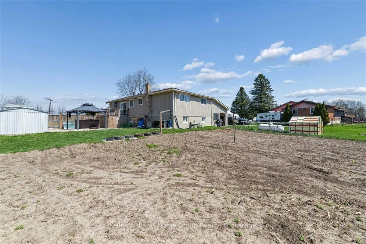 Photo 42 of 1211 Old 8 Highway, Hamilton, Rural Flamborough — HOMEH