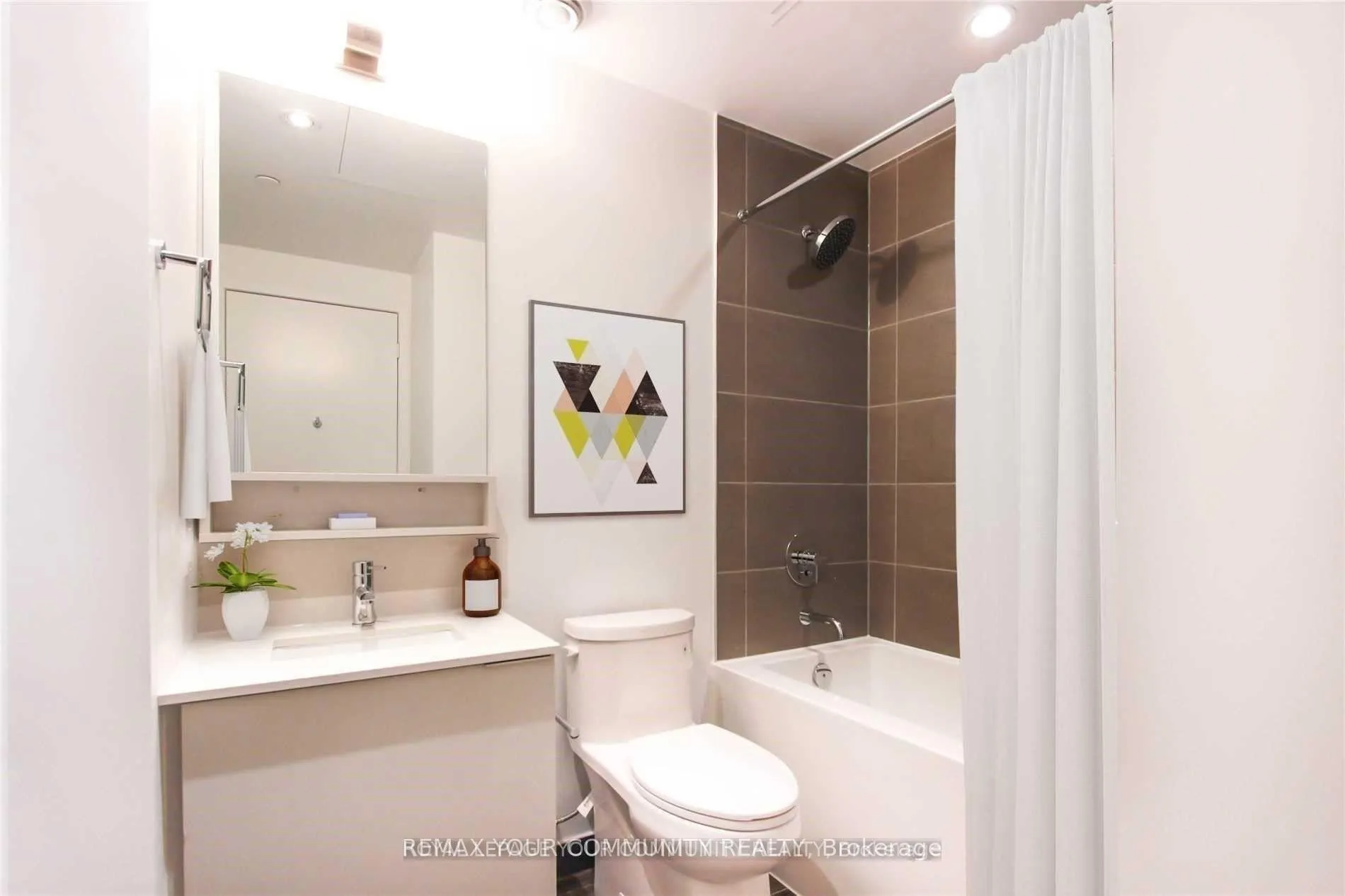 Photo 12 of Unit 5311, 950 Portage Parkway, Vaughan, Vaughan Corporate Centre — HOMEH