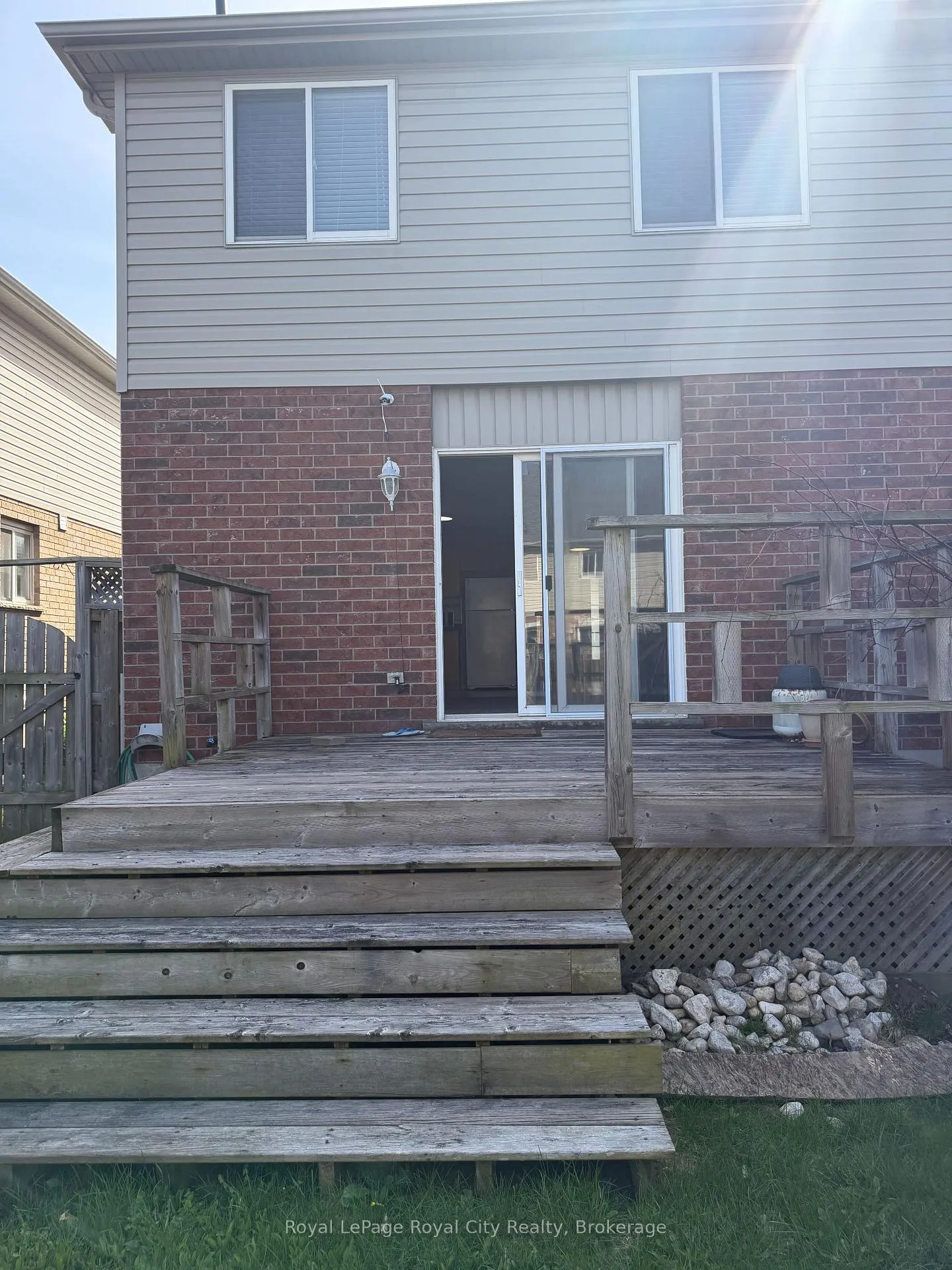 Photo 18 of 48 Eugene Drive, Guelph, Pineridge/Westminster Woods — HOMEH