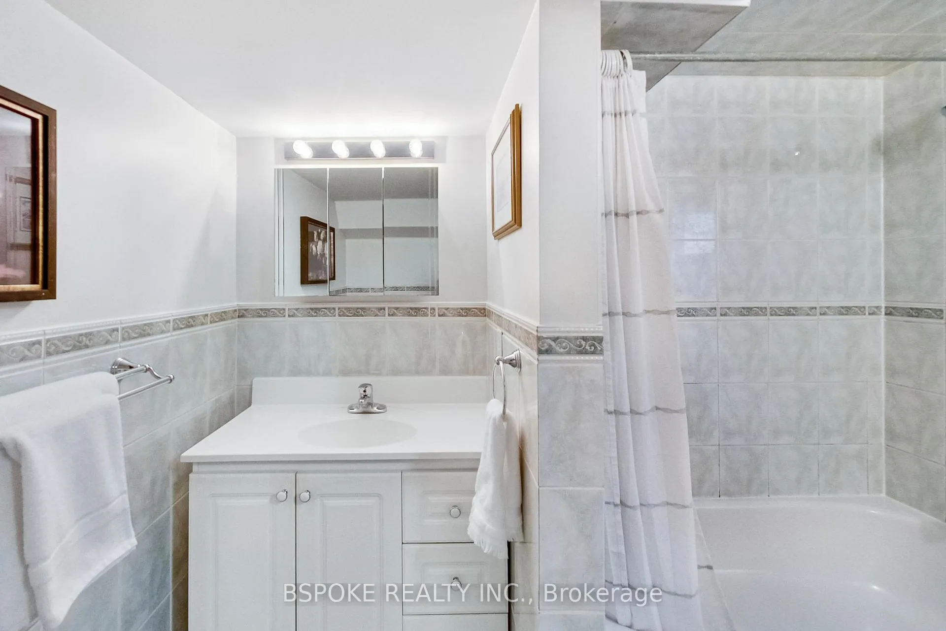 Photo 23 of 317 Boon Avenue N, Toronto, Caledonia-Fairbank — HOMEH