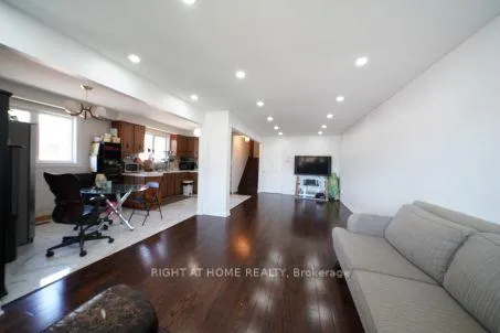 Photo 5 of 73 Buckland Road, North York, Glenfield-Jane Heights — HOMEH