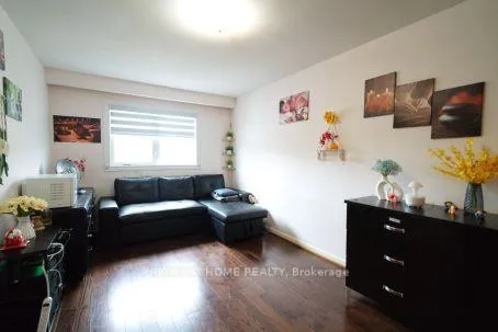 Photo 9 of 73 Buckland Road, North York, Glenfield-Jane Heights — HOMEH