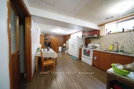Photo 11 of 73 Buckland Road, North York, Glenfield-Jane Heights — HOMEH