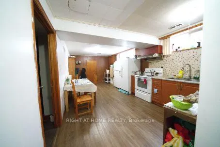 Photo 16 of 73 Buckland Road, North York, Glenfield-Jane Heights — HOMEH