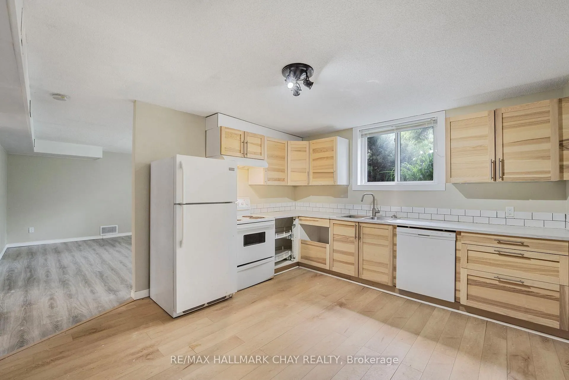 Photo 2 of Unit Lower, 66 Vents Beach Road, Tay, Victoria Harbour — HOMEH