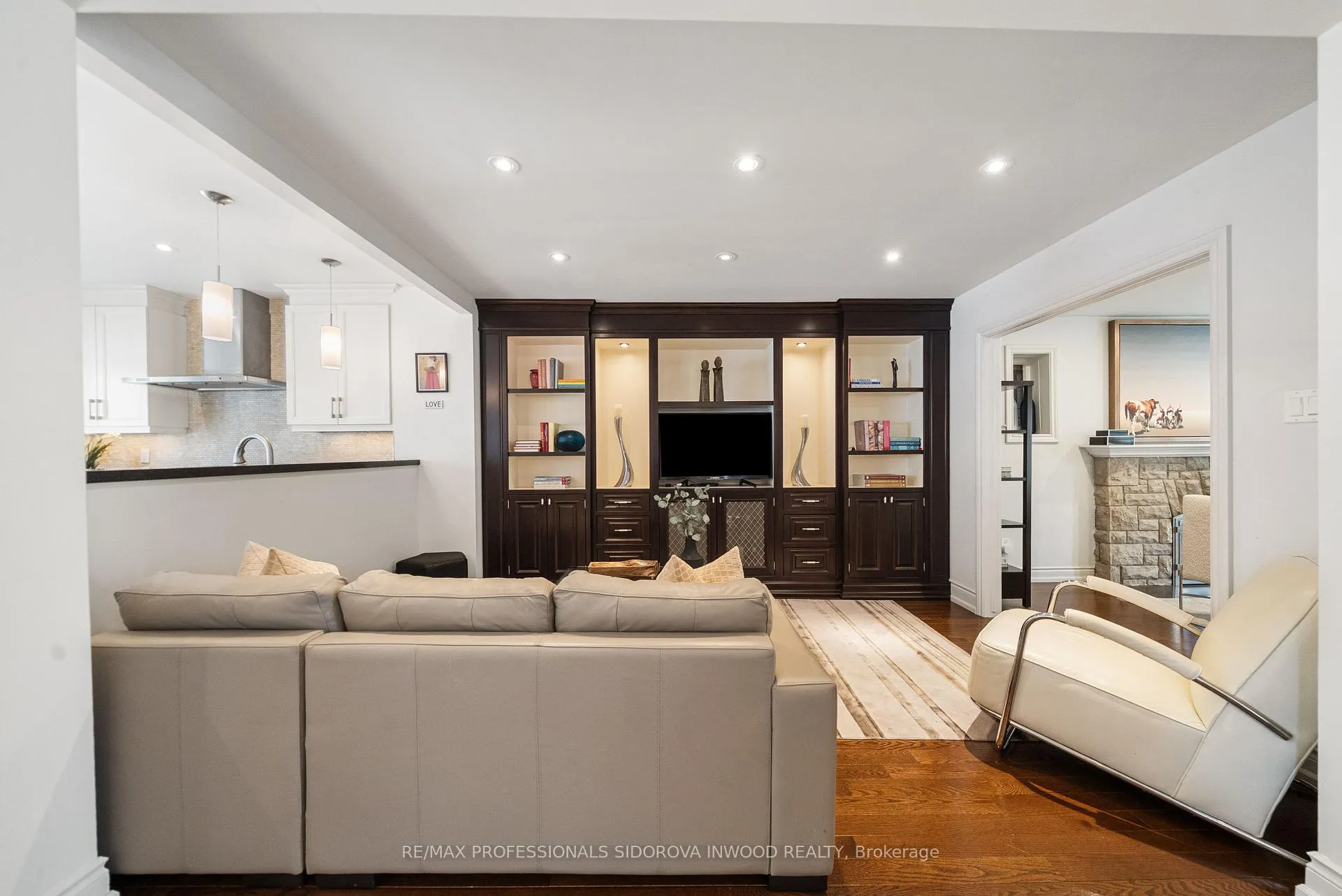 Photo 17 of 82 Mayfield Avenue, Toronto, High Park-Swansea — HOMEH