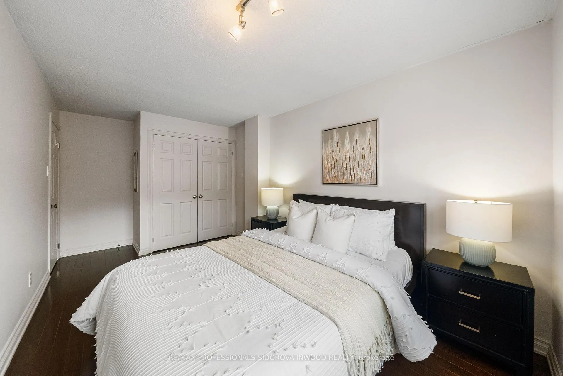 Photo 33 of 82 Mayfield Avenue, Toronto, High Park-Swansea — HOMEH
