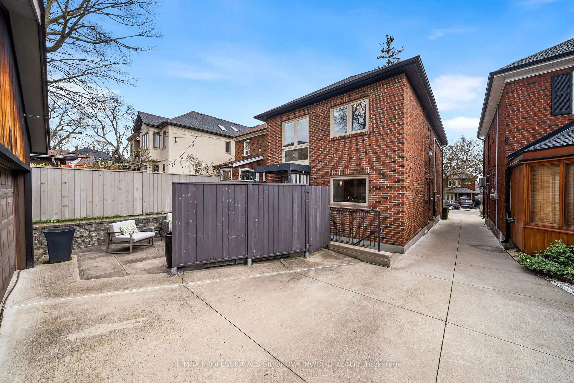 Photo 49 of 82 Mayfield Avenue, Toronto, High Park-Swansea — HOMEH