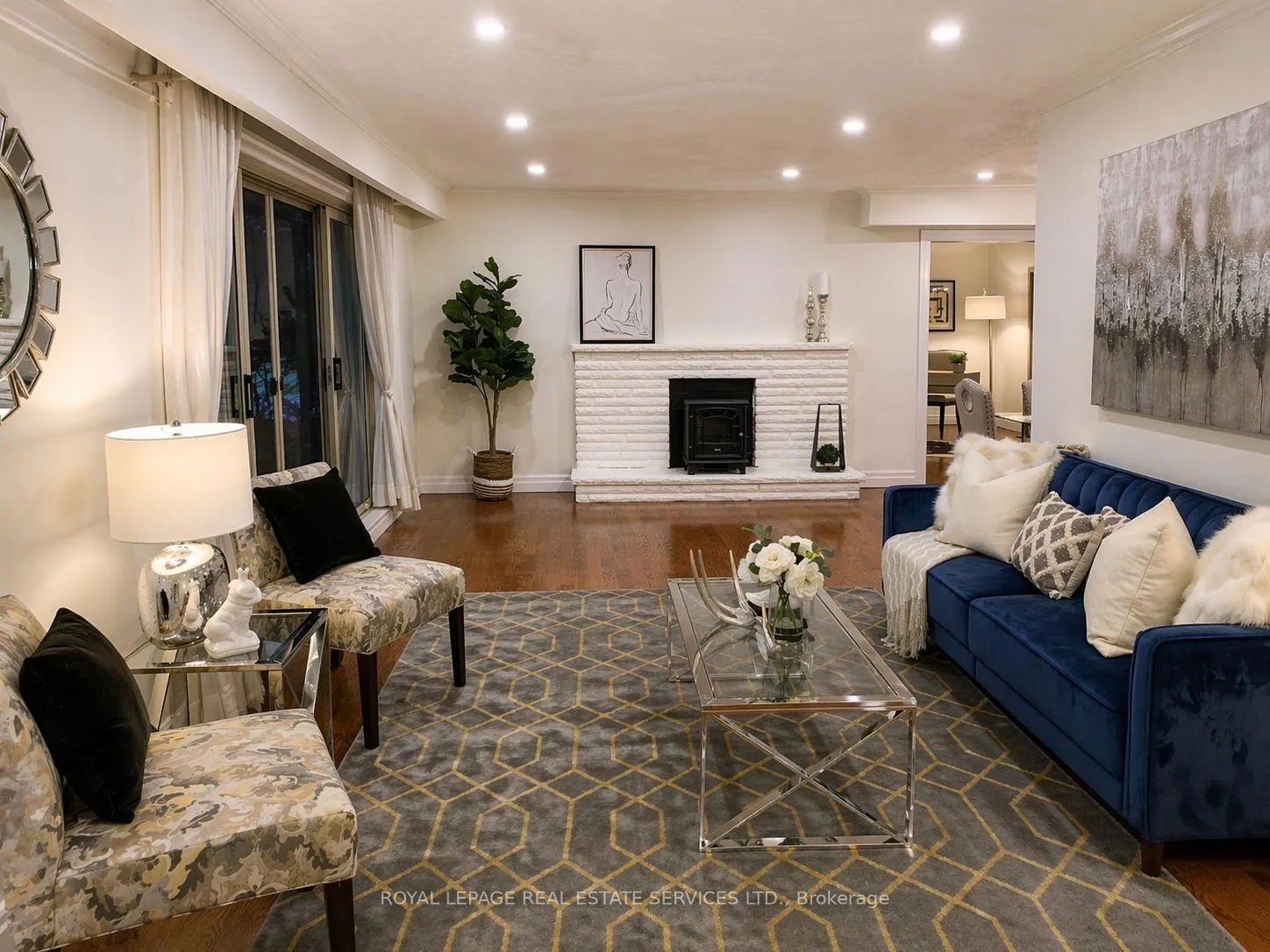 Photo 8 of 1327 Sedgewick Crescent, Oakville, Southwest — HOMEH