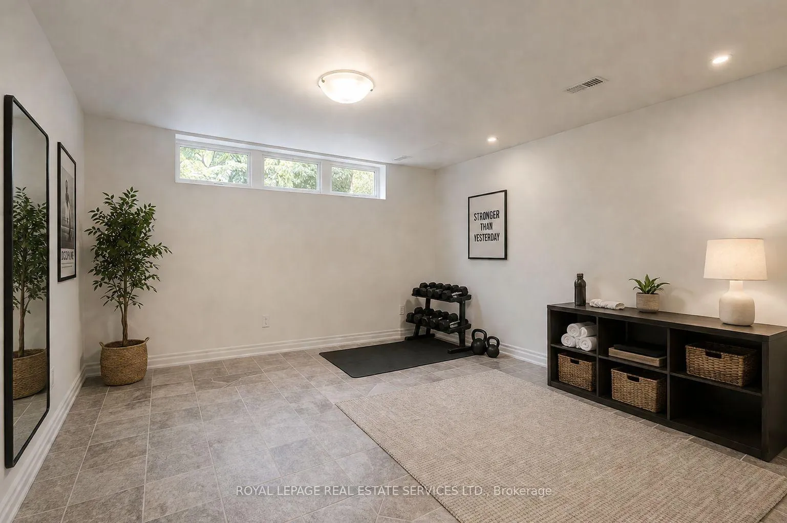 Photo 17 of 1327 Sedgewick Crescent, Oakville, Southwest — HOMEH