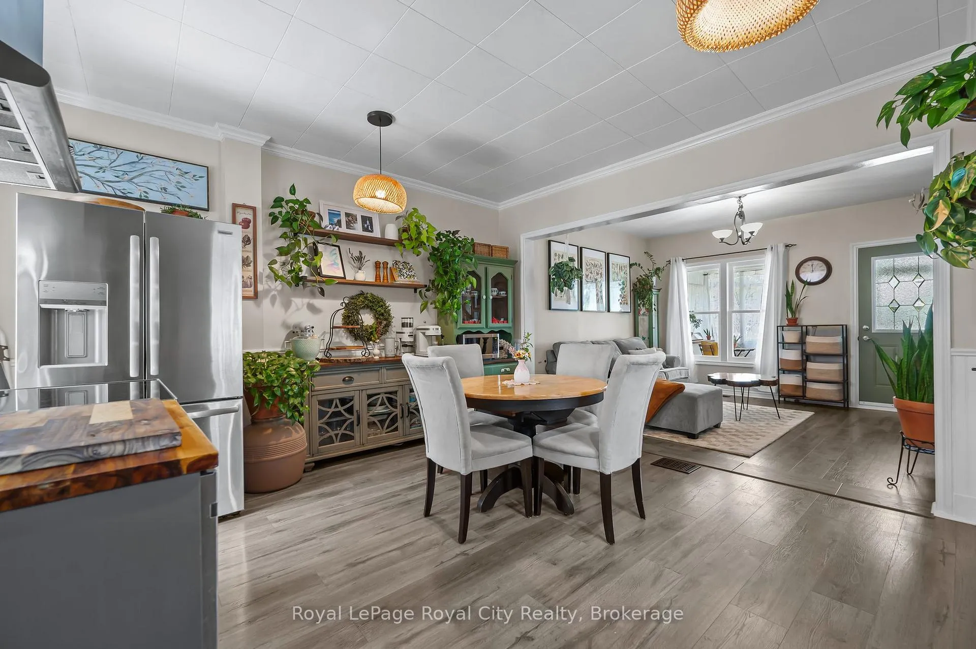 Photo 15 of 137 Perth Street, Stratford — HOMEH