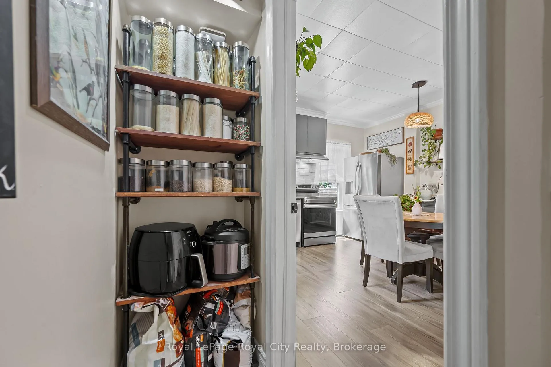 Photo 25 of 137 Perth Street, Stratford — HOMEH
