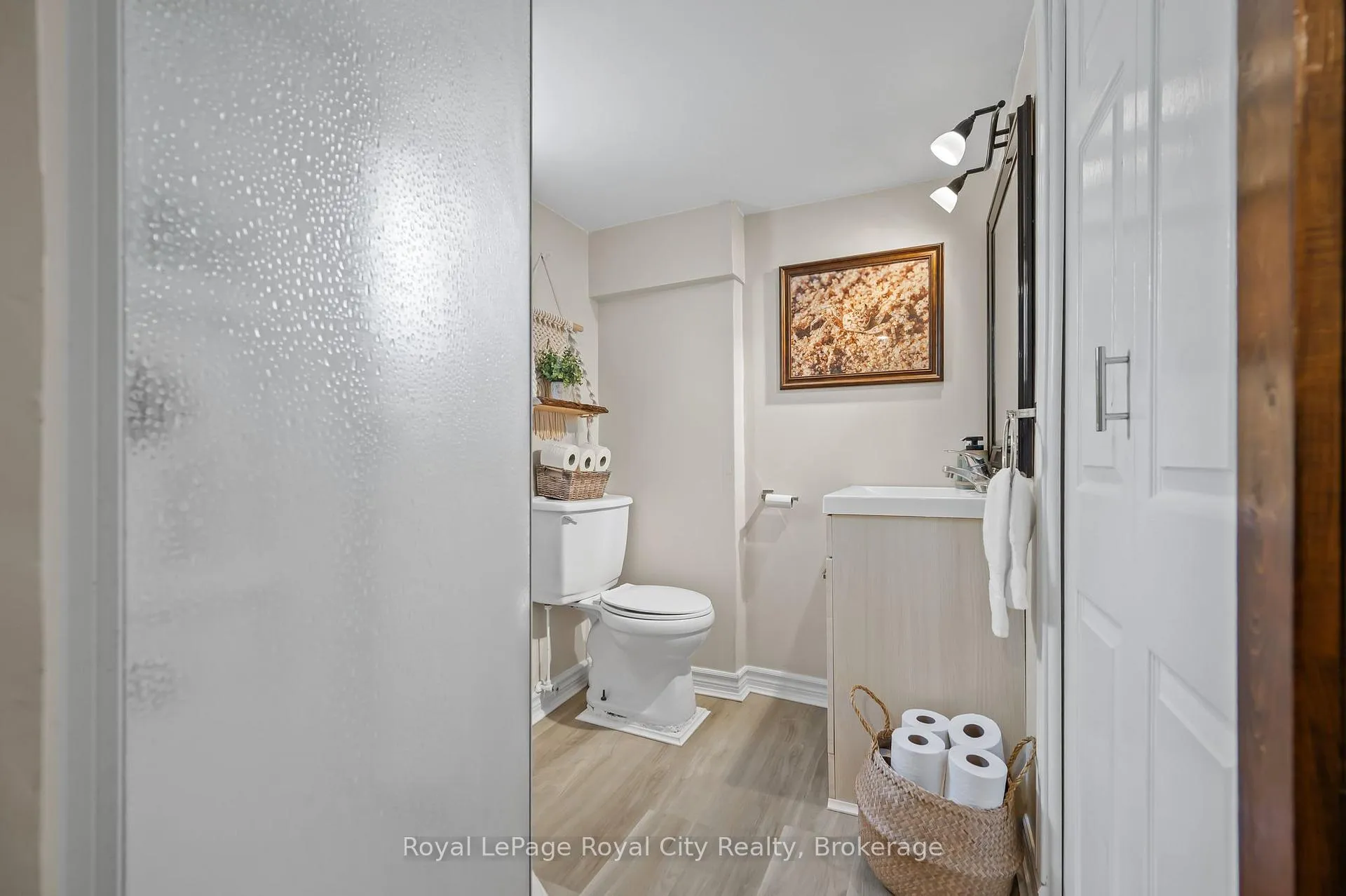 Photo 31 of 137 Perth Street, Stratford — HOMEH