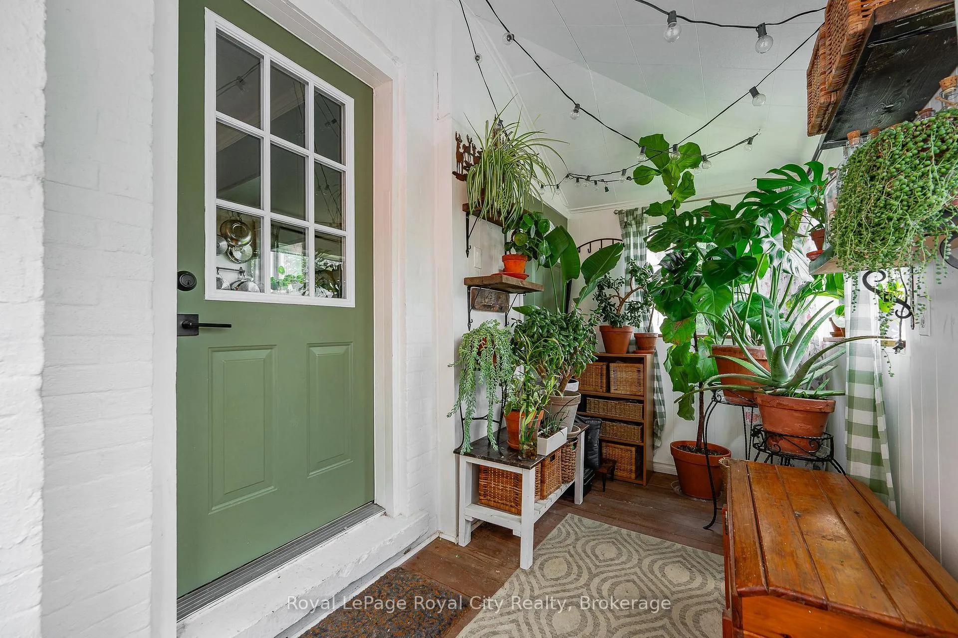 Photo 33 of 137 Perth Street, Stratford — HOMEH