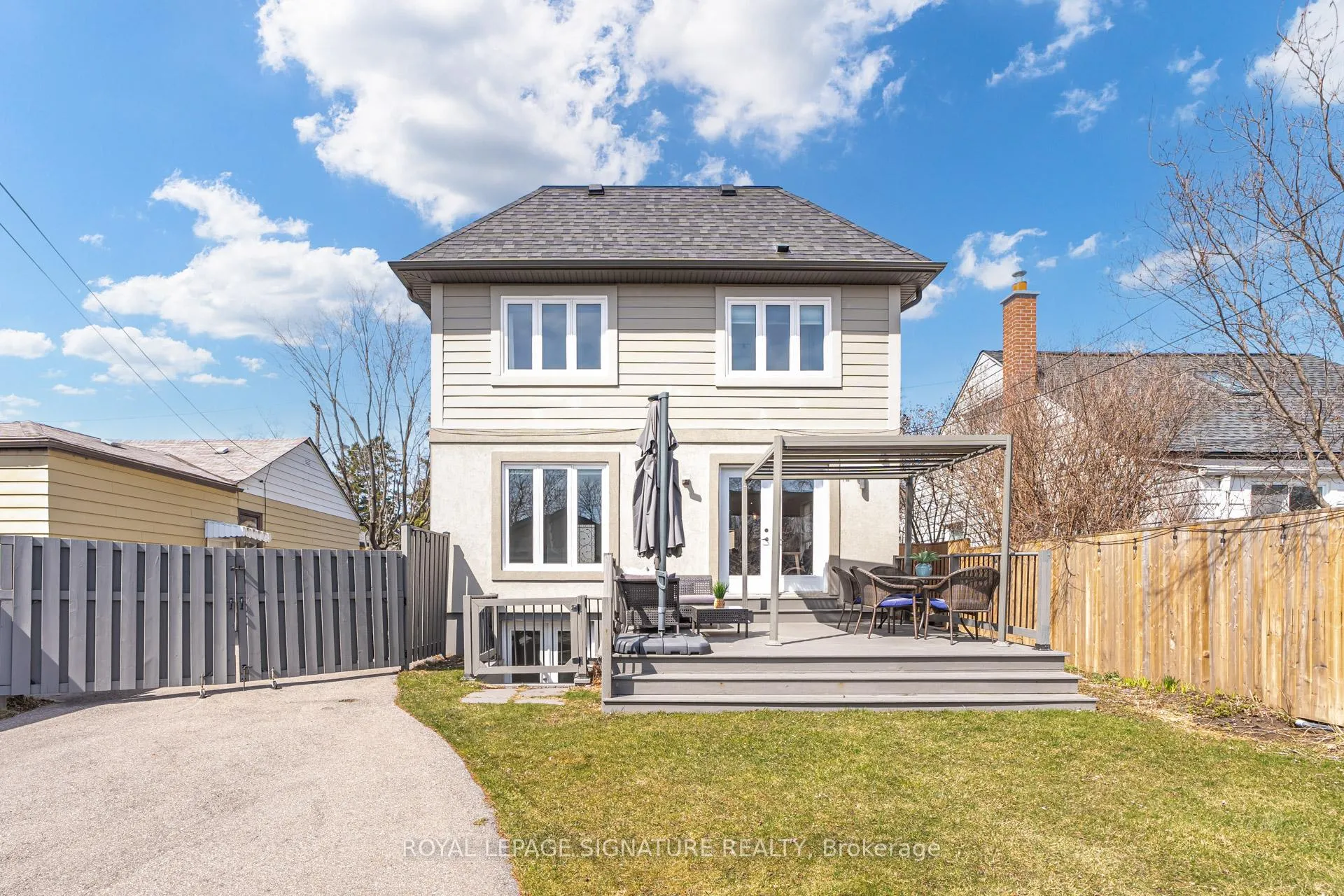 Photo 29 of 71 Roseland Drive, Etobicoke, Alderwood — HOMEH