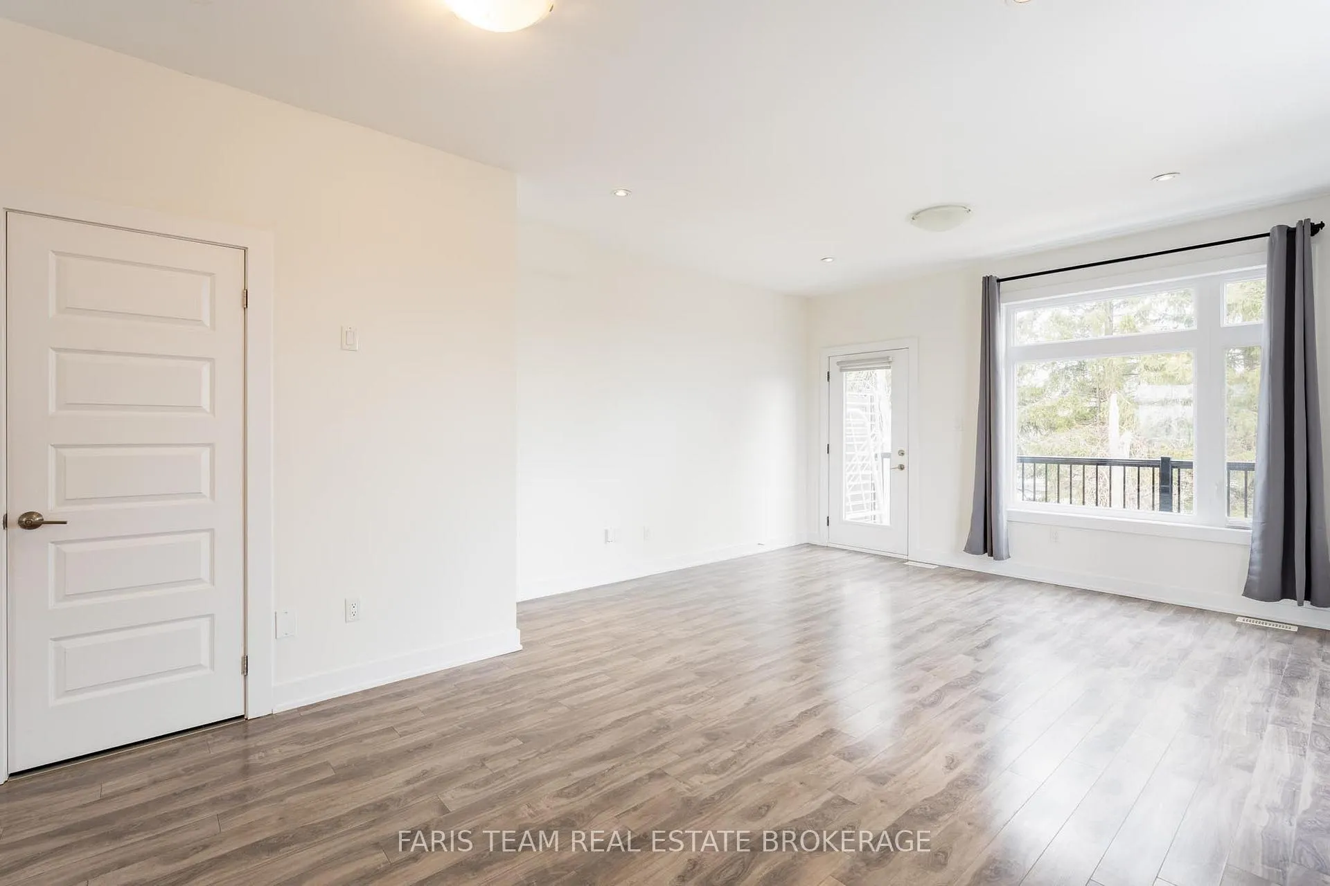 Photo 8 of Unit 52, 540 Essa Road, Barrie, Holly — HOMEH