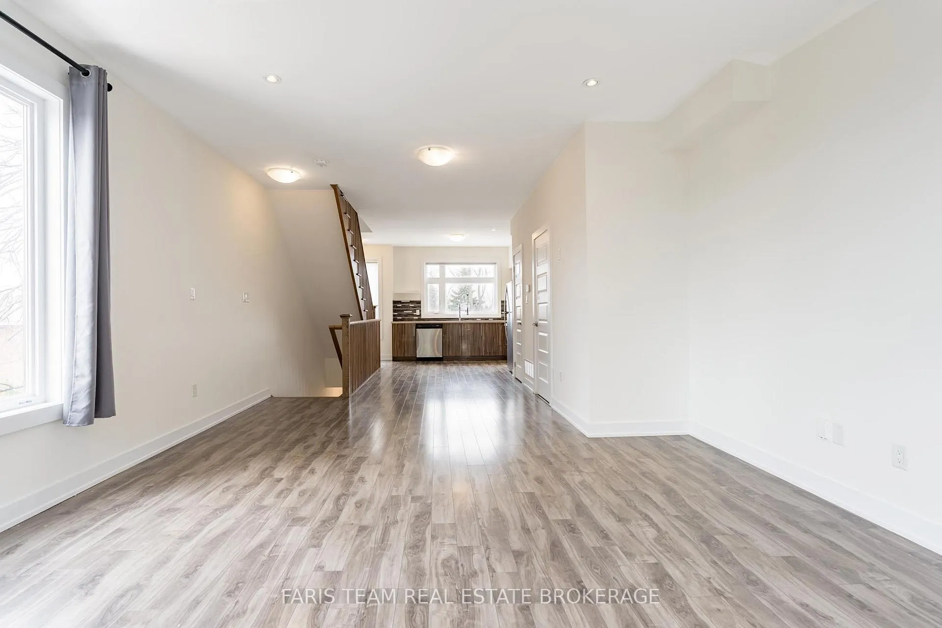 Photo 9 of Unit 52, 540 Essa Road, Barrie, Holly — HOMEH