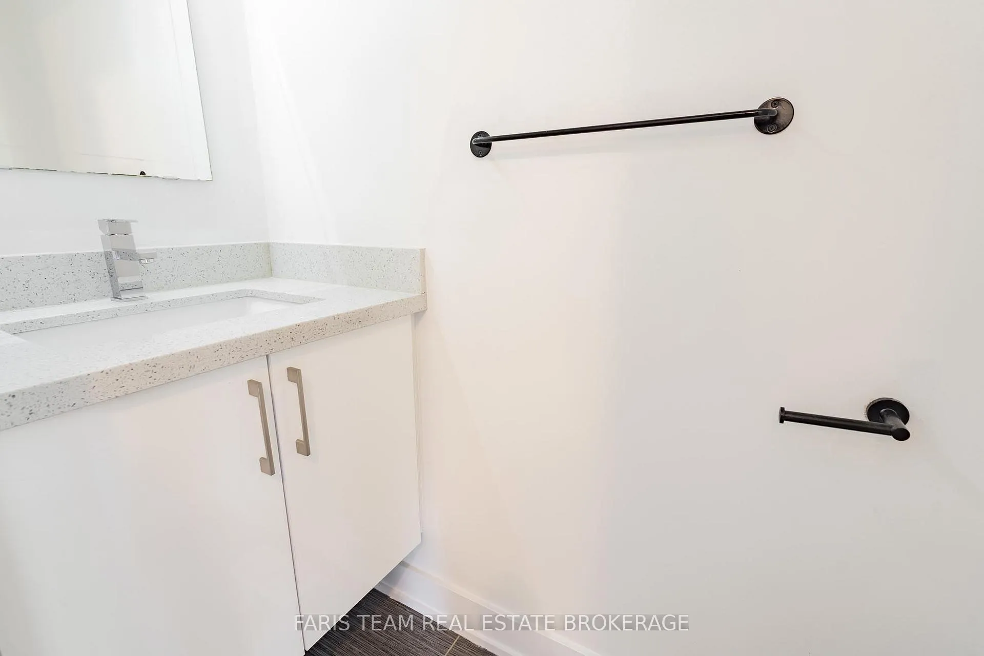 Photo 12 of Unit 52, 540 Essa Road, Barrie, Holly — HOMEH