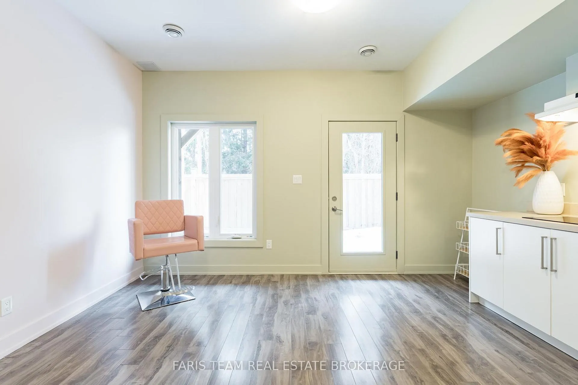 Photo 23 of Unit 52, 540 Essa Road, Barrie, Holly — HOMEH