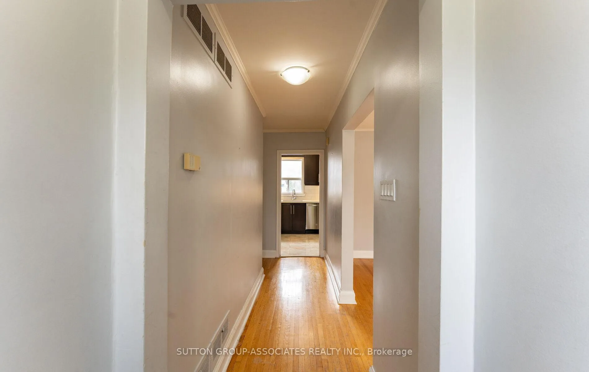 Photo 2 of Unit Main Fl., 21 Deevale Road, North York, Downsview-Roding-CFB — HOMEH