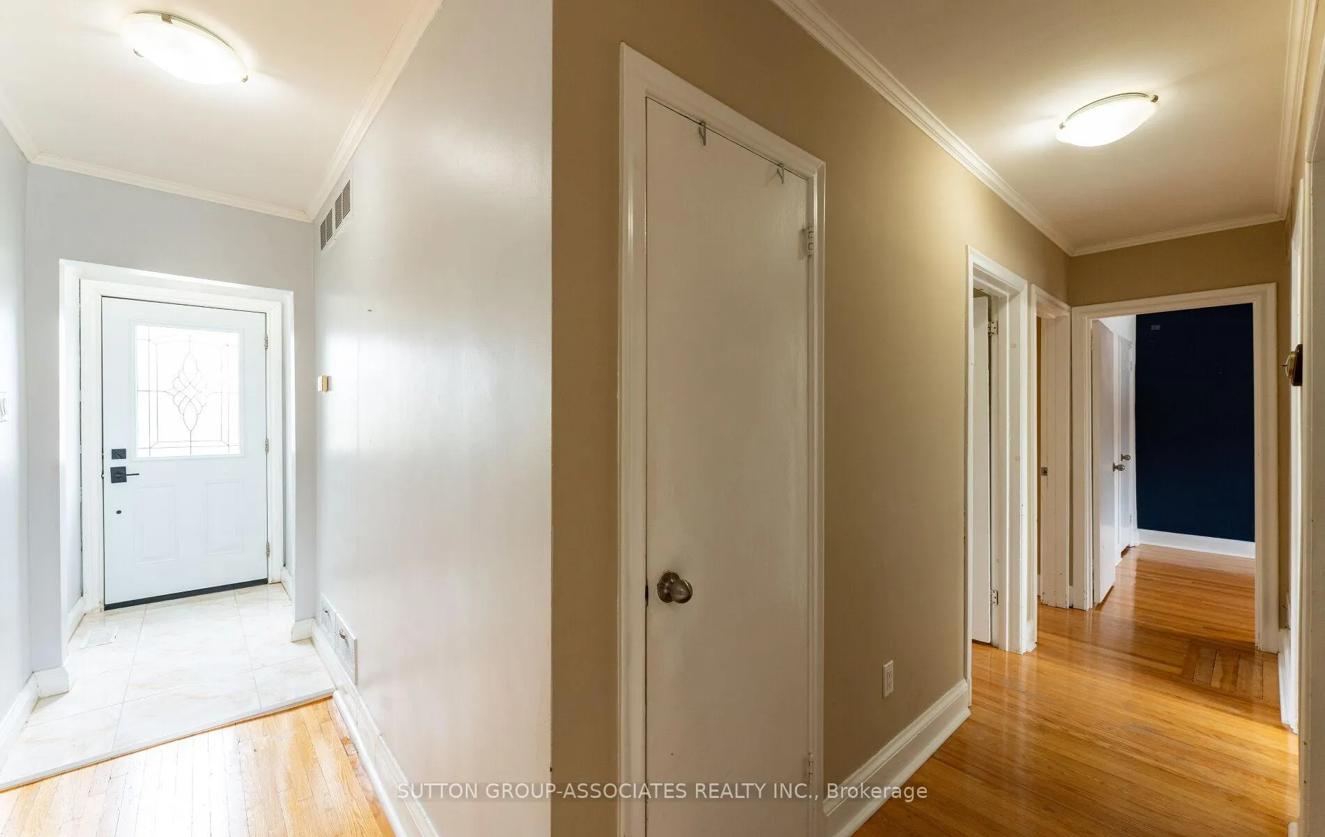 Photo 12 of Unit Main Fl., 21 Deevale Road, North York, Downsview-Roding-CFB — HOMEH