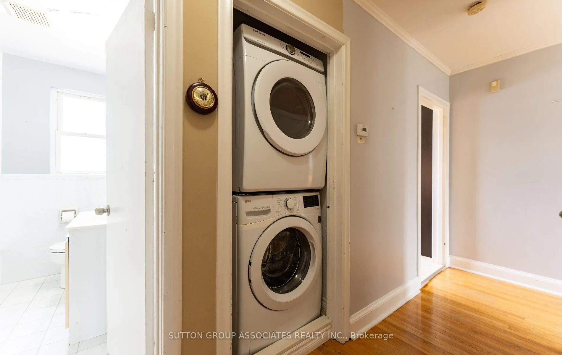 Photo 14 of Unit Main Fl., 21 Deevale Road, North York, Downsview-Roding-CFB — HOMEH