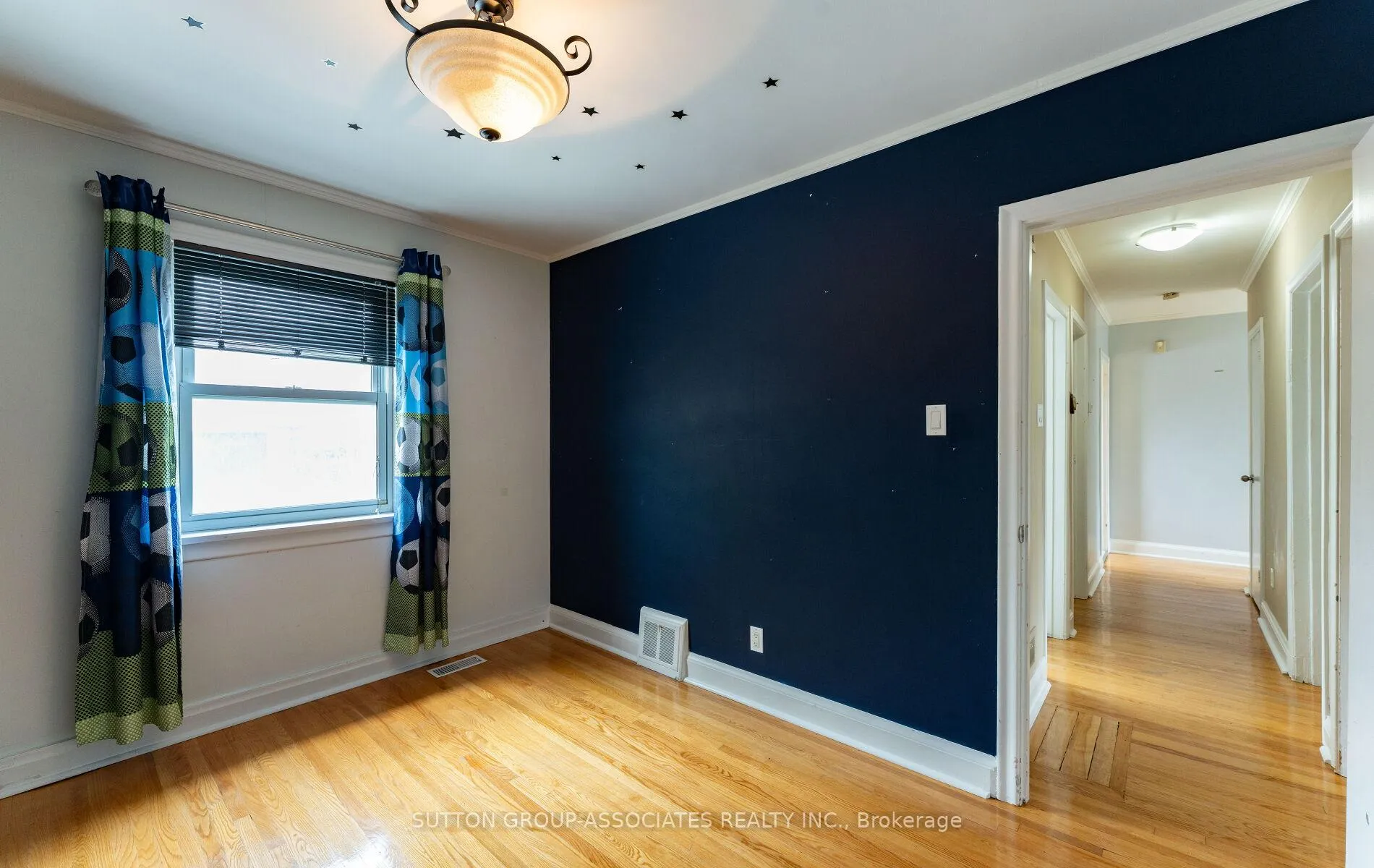 Photo 19 of Unit Main Fl., 21 Deevale Road, North York, Downsview-Roding-CFB — HOMEH