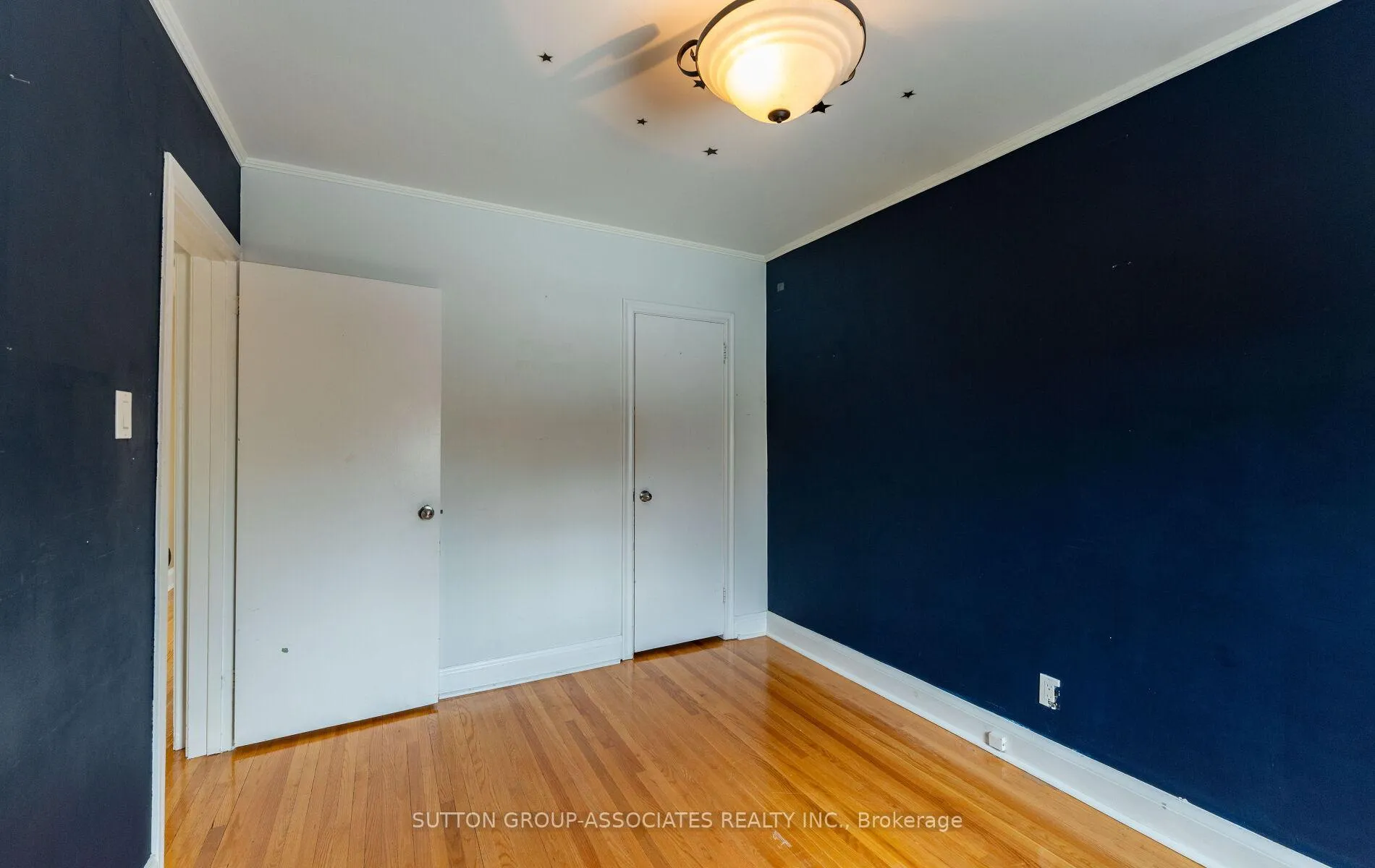 Photo 20 of Unit Main Fl., 21 Deevale Road, North York, Downsview-Roding-CFB — HOMEH