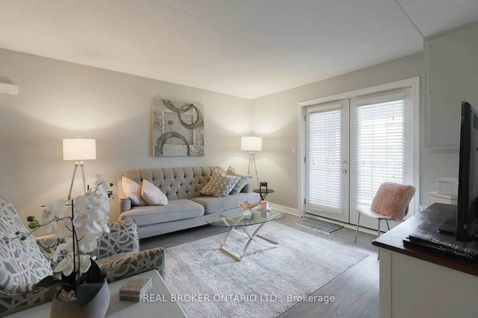 Photo 3 of Unit 218, 2040 Cleaver Avenue, Burlington, Headon — HOMEH