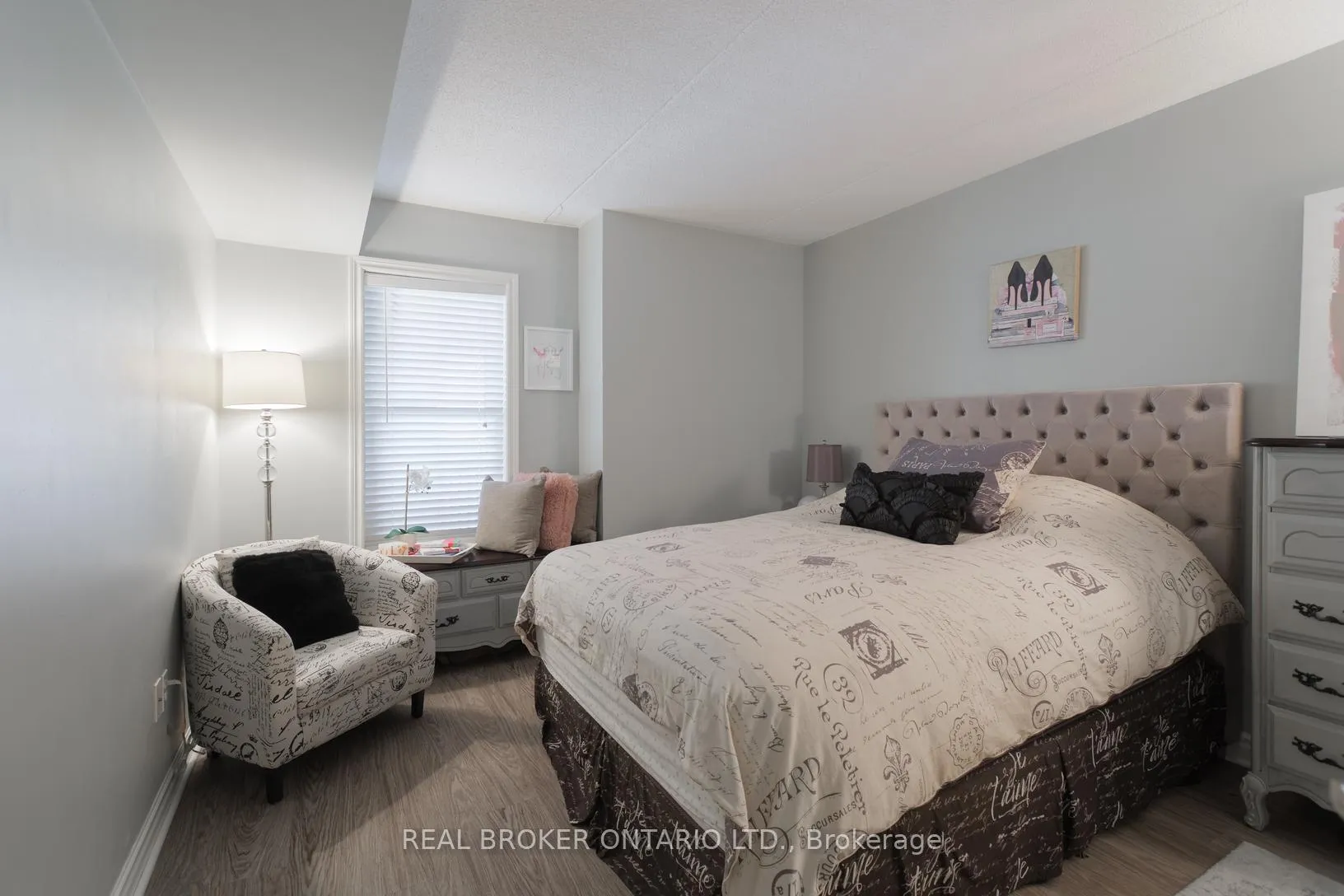 Photo 11 of Unit 218, 2040 Cleaver Avenue, Burlington, Headon — HOMEH