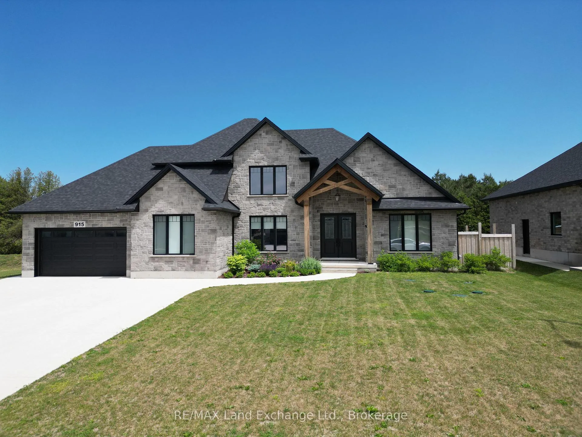 Photo 1 of 915 Bogdanovic Way, Huron-Kinloss — HOMEH