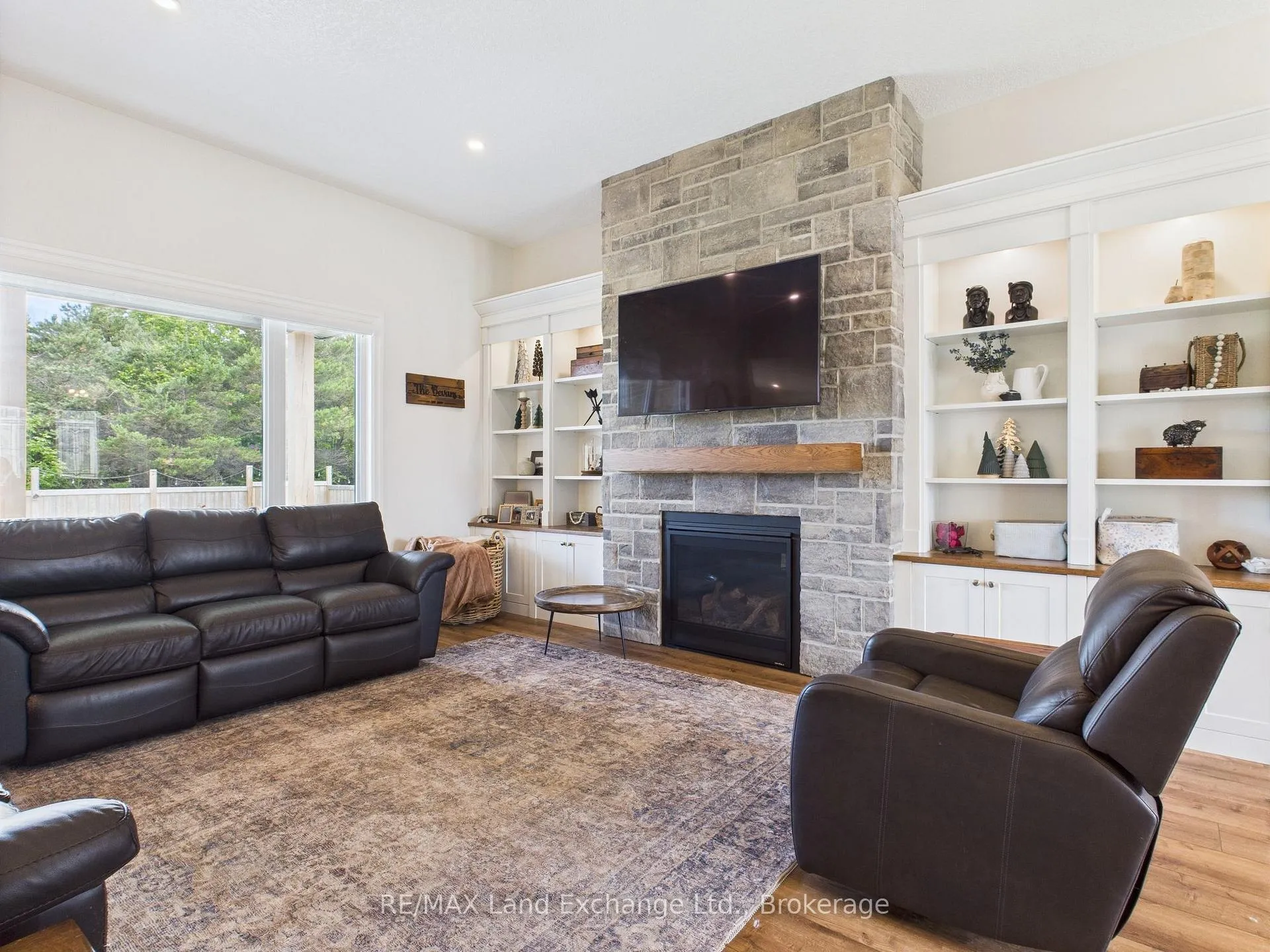 Photo 8 of 915 Bogdanovic Way, Huron-Kinloss — HOMEH