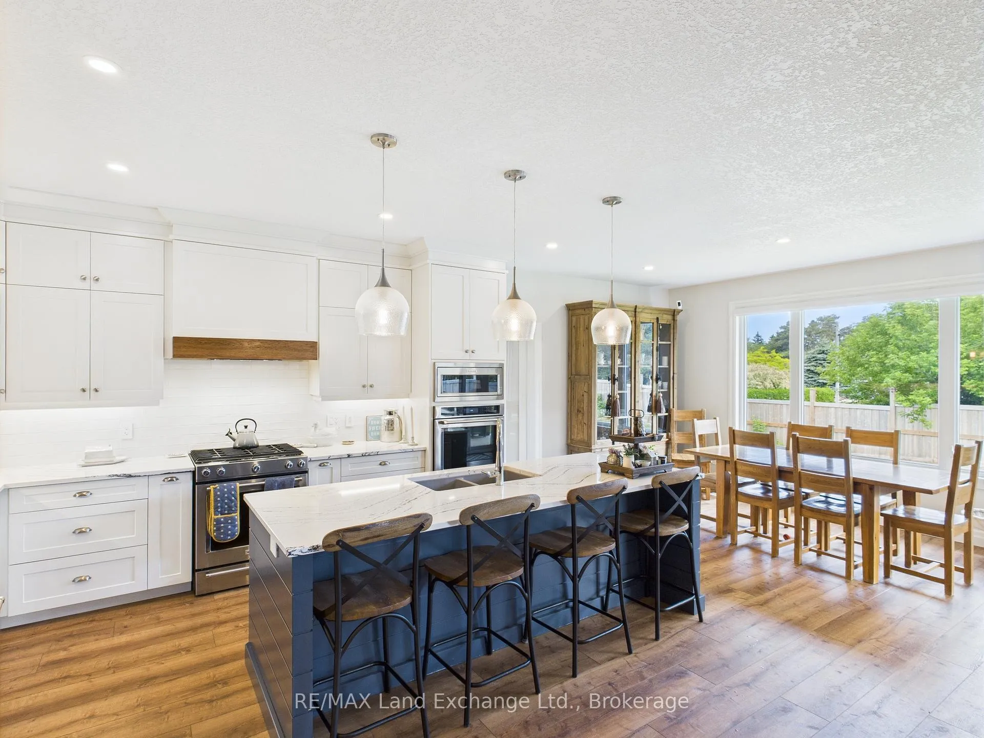Photo 10 of 915 Bogdanovic Way, Huron-Kinloss — HOMEH