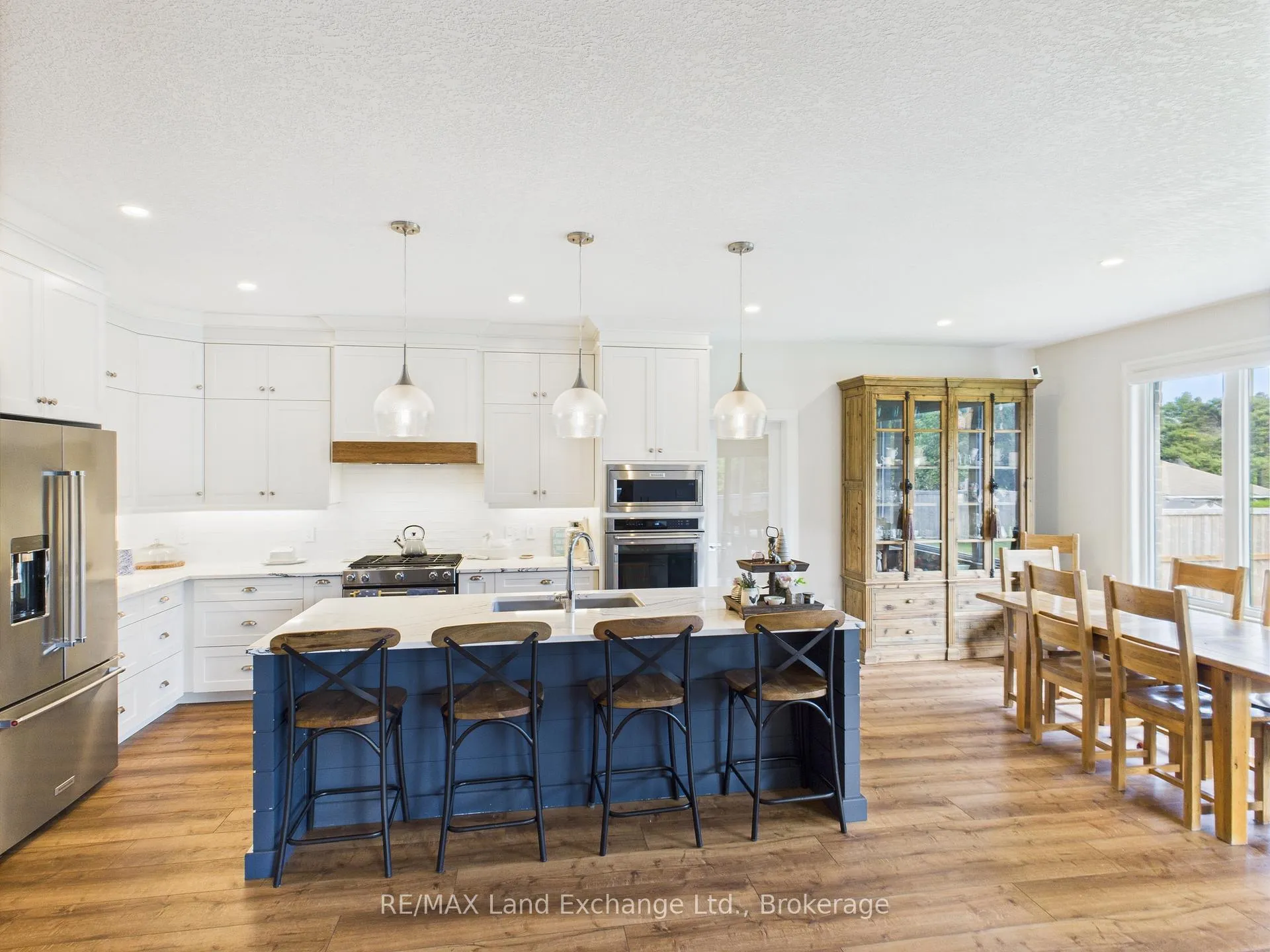 Photo 11 of 915 Bogdanovic Way, Huron-Kinloss — HOMEH