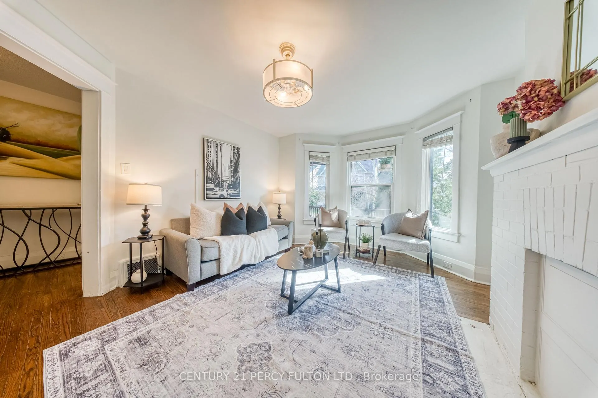 Photo 5 of 10 Redwood Avenue, Toronto, Greenwood-Coxwell — HOMEH