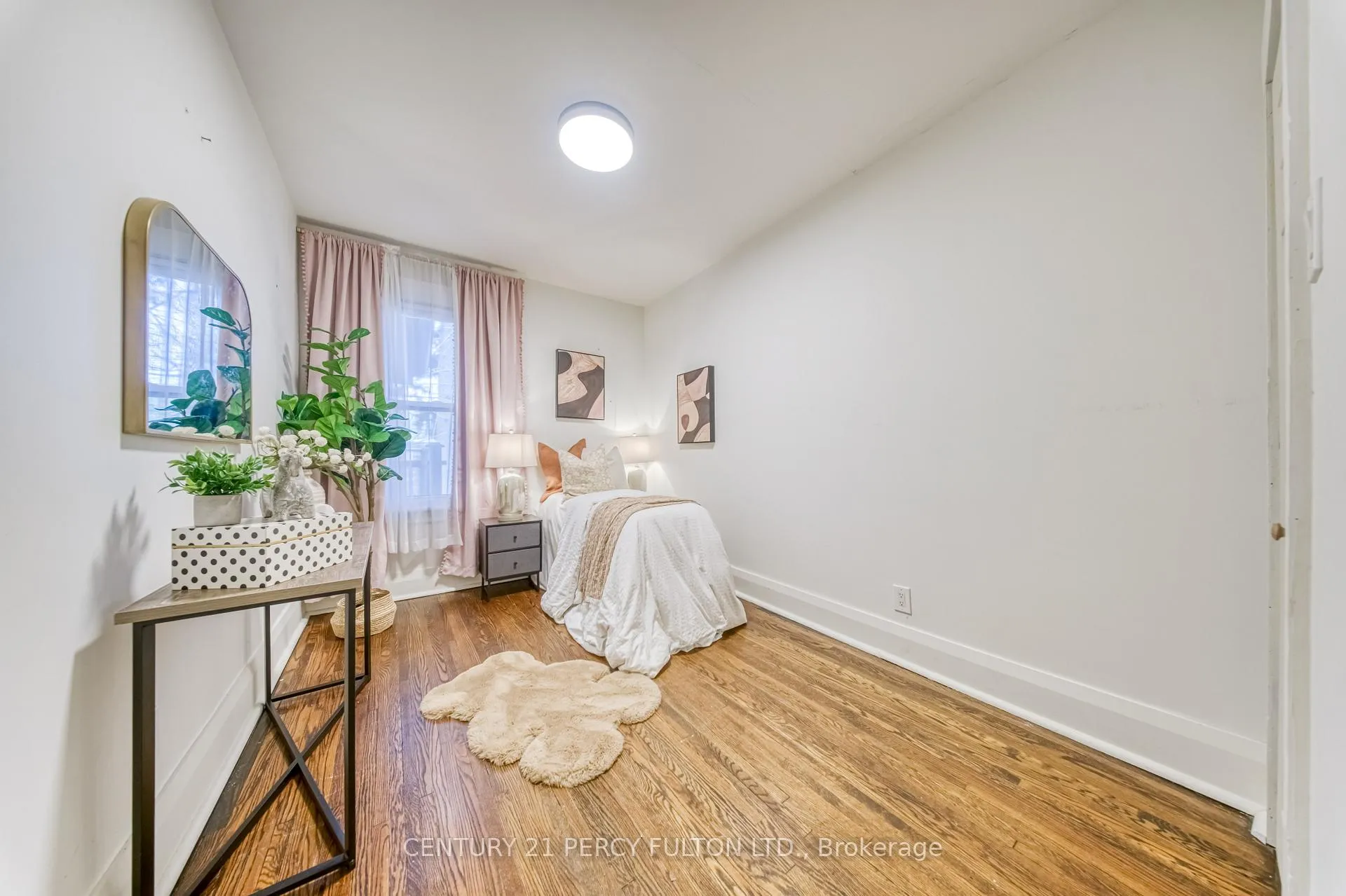 Photo 14 of 10 Redwood Avenue, Toronto, Greenwood-Coxwell — HOMEH
